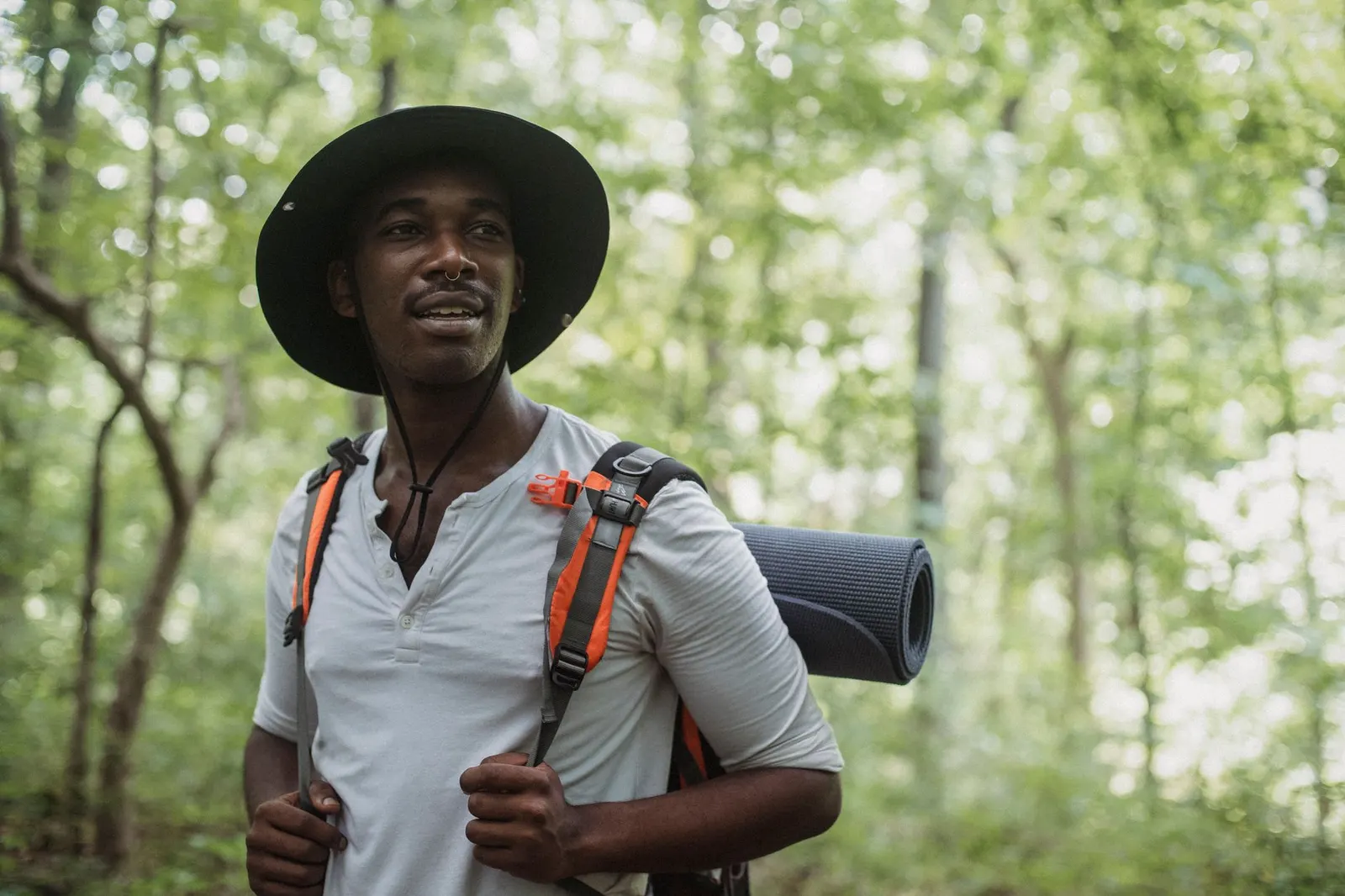Slow travel près de chez soi : l'art de la microaventure